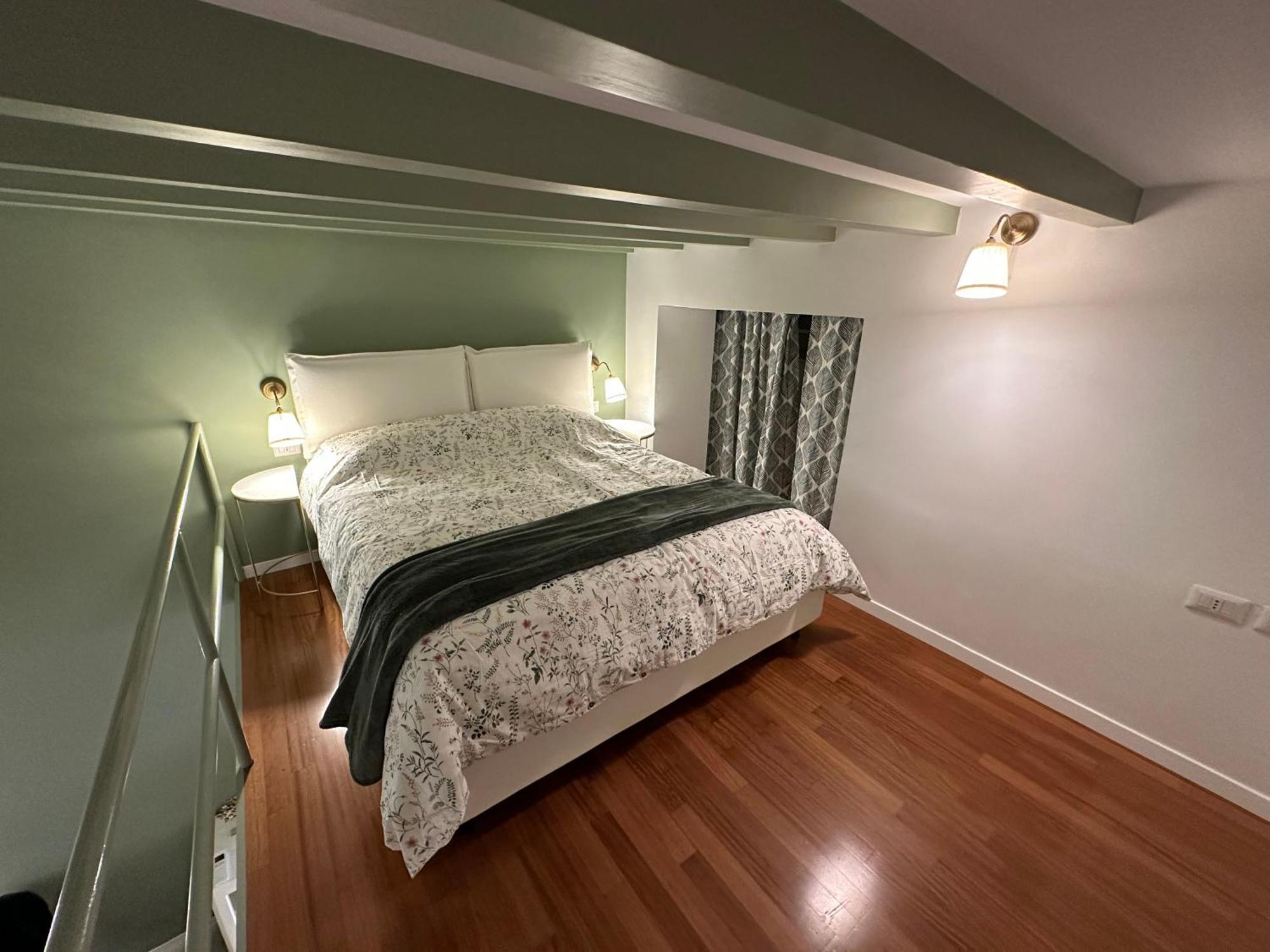 Flowers, A Cozy Suite In Milan Bagian luar foto