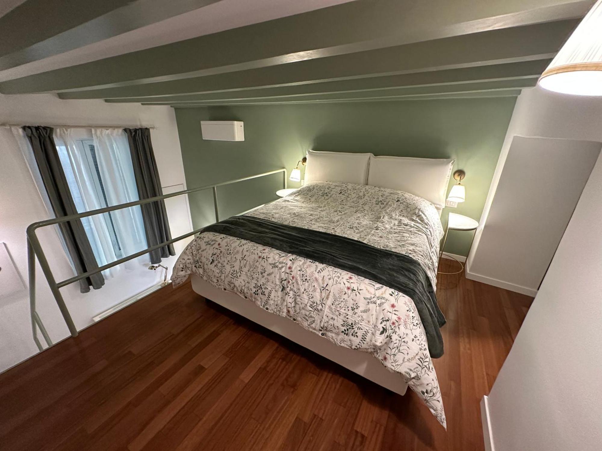 Flowers, A Cozy Suite In Milan Bagian luar foto