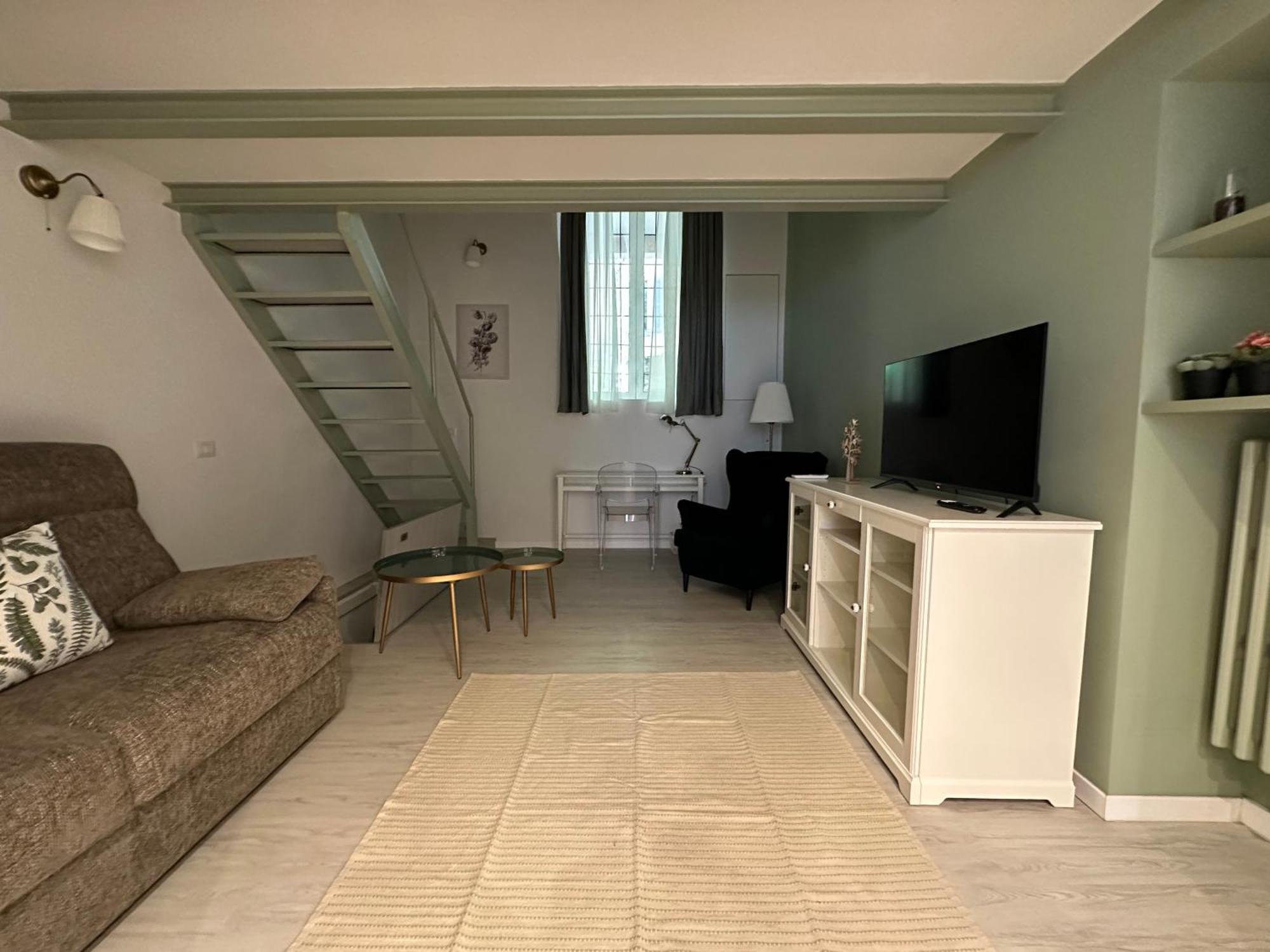 Flowers, A Cozy Suite In Milan Bagian luar foto
